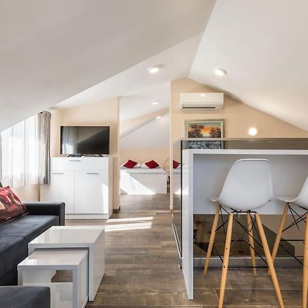 Elegant Residence Rooms & Apartments سبليت المظهر الخارجي الصورة