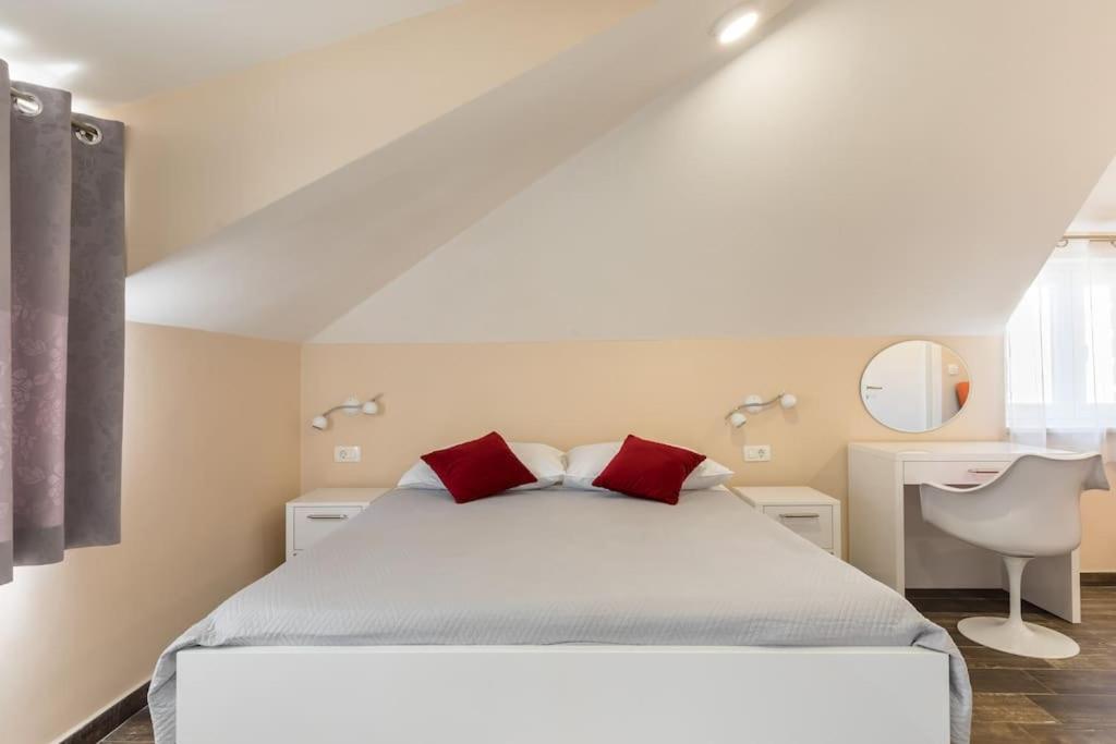 Elegant Residence Rooms & Apartments سبليت المظهر الخارجي الصورة