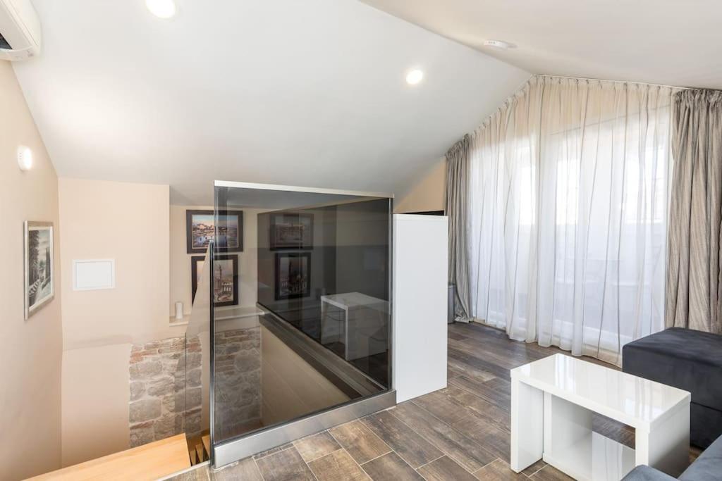 Elegant Residence Rooms & Apartments سبليت المظهر الخارجي الصورة
