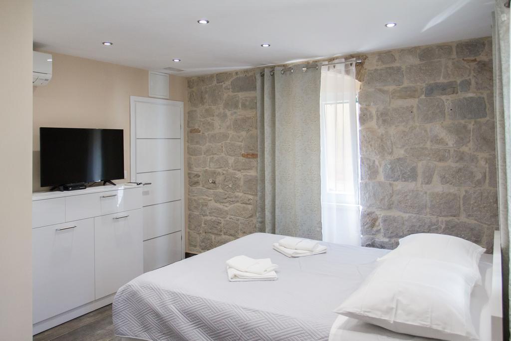 Elegant Residence Rooms & Apartments سبليت المظهر الخارجي الصورة